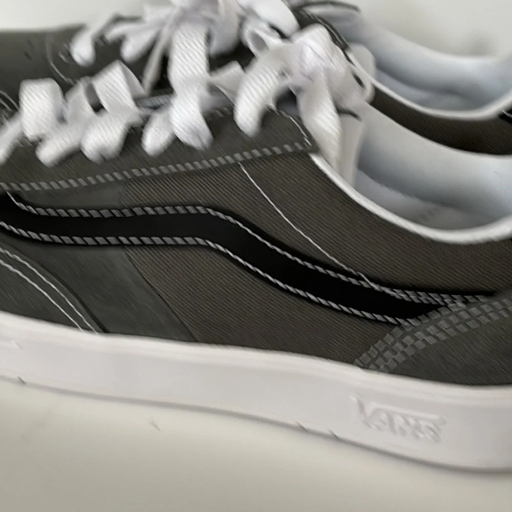 Vans Unisex Cruze Too Comfycush Trainers Gray and Black